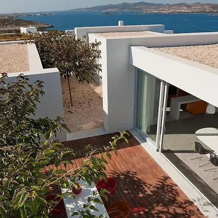 The Edge Of Paros Beauty *